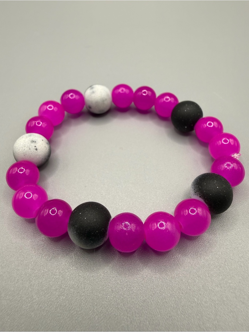 Bead Stretch Bracelet Set - Hot Pink, Black & Speckled Gray - Handmade #B0702C - Picture 5 of 12